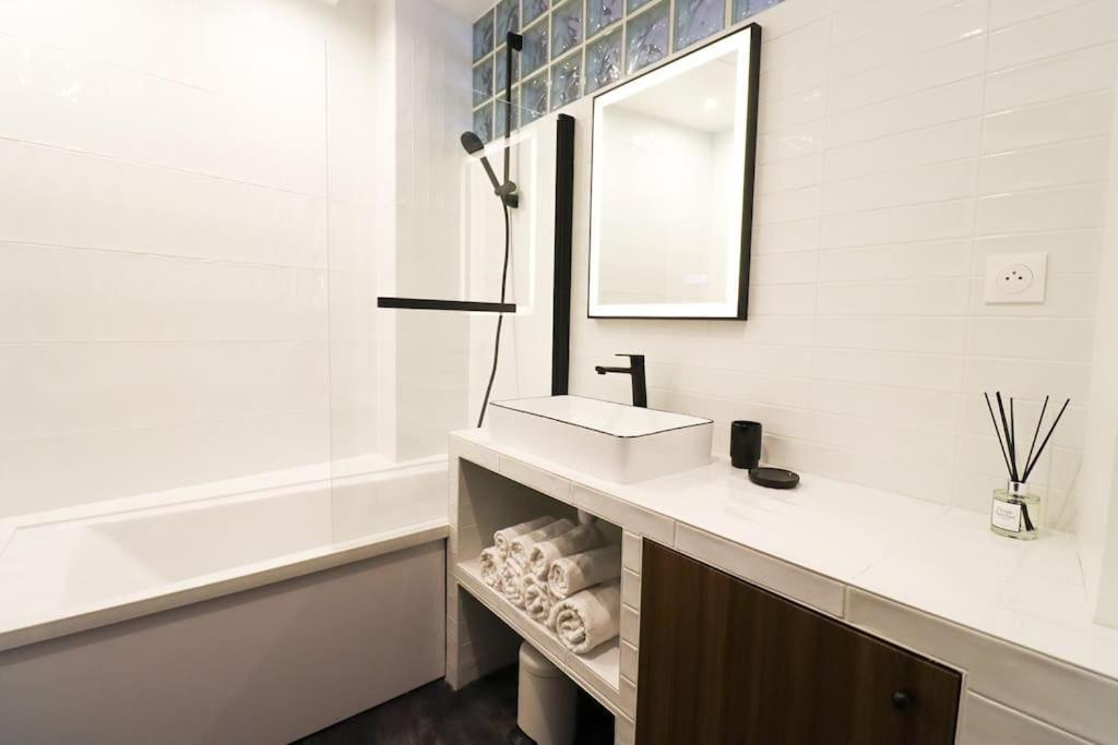 Amazingapartment # Le Marais# Rue Des Archives# Ac